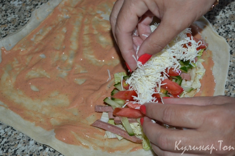 Шаурма с колбасой