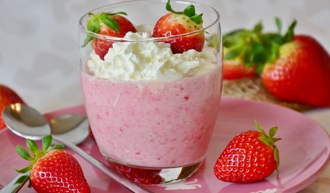 Творожный мусс с клубникой Творожный мусс с клубникой
