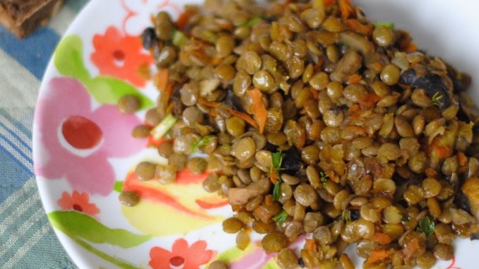 Чечевица с шампиньонами Чечевица с шампиньонами