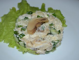 Грибной салат с сыром и картофелем