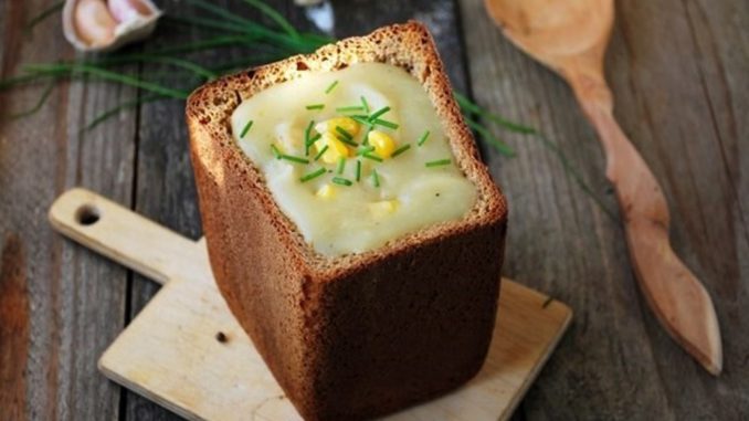 Картофельный суп-пюре в хлебе Картофельный суп-пюре в хлебе