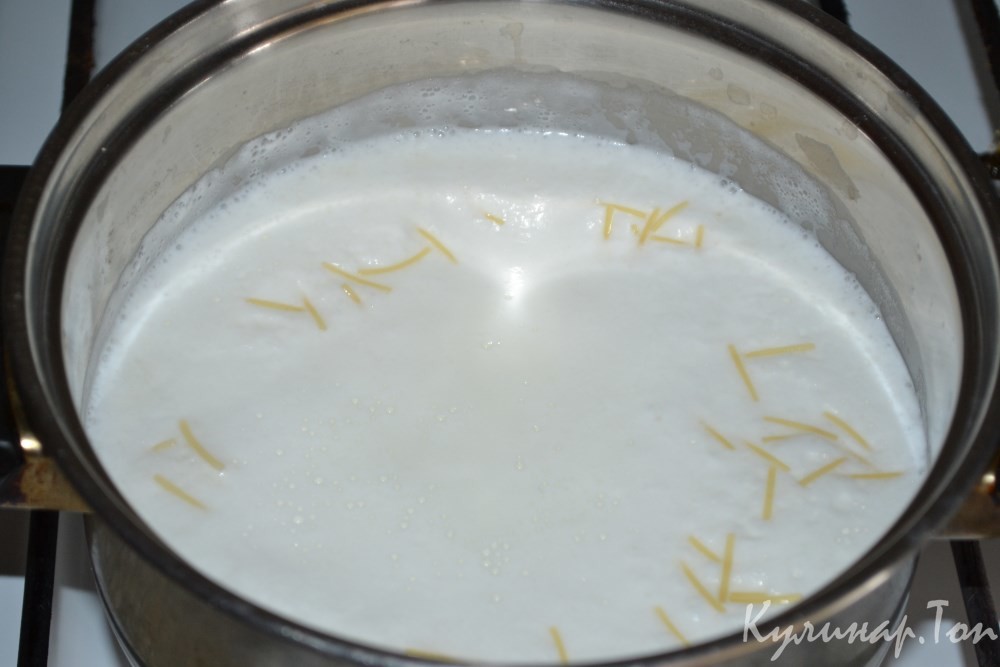 Молочный суп с вермишелью