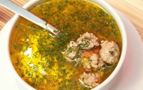 Щи из свежей капусты с мясными фрикадельками Щи из свежей капусты с мясными фрикадельками