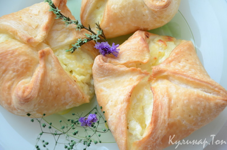 Слойки с заварным кремом