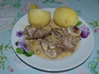 Куриная печень в сметане по-мински