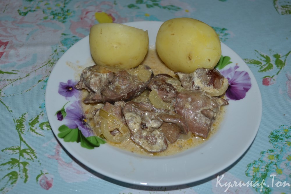 Куриная печень в сметане по-мински