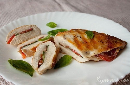 Куриные грудки с помидорами Куриные грудки с помидорами