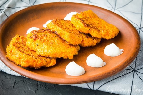 Оладьи с морковью и творогом