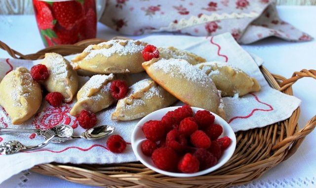 Пирожки с малиной Пирожки с малиной