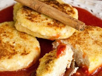 Сырники с кукурузной мукой и вареньем
