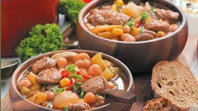 Гуляш грибной в горшочках Гуляш грибной в горшочках