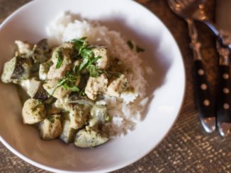 Карри с курицей и баклажаном