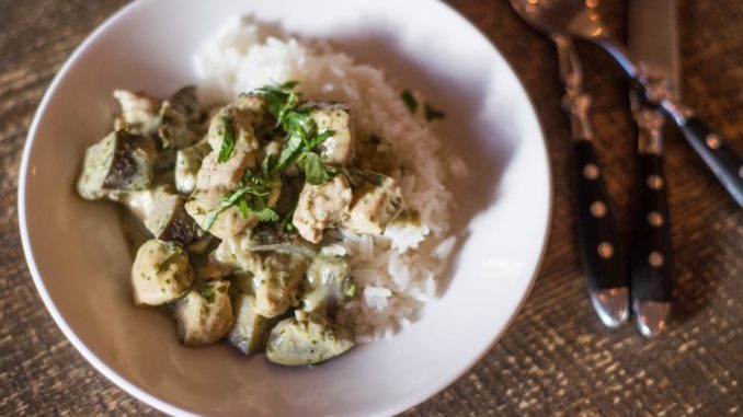 Карри с курицей и баклажаном Карри с курицей и баклажаном