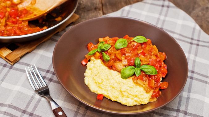 Кукурузная каша с овощами Кукурузная каша с овощами