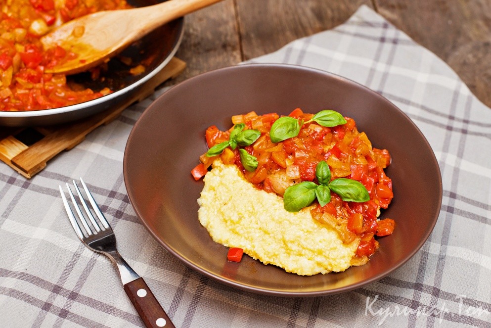 Кукурузная каша с овощами