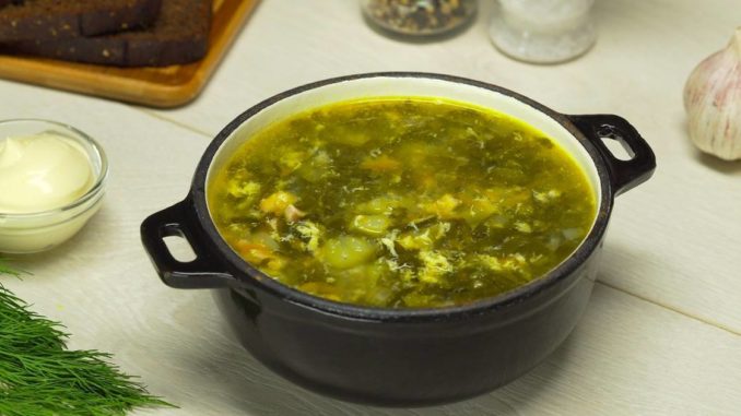 Щи из куриных грудок со щавелем Щи из куриных грудок со щавелем