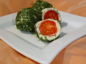 Шарики с брынзой и помидорами