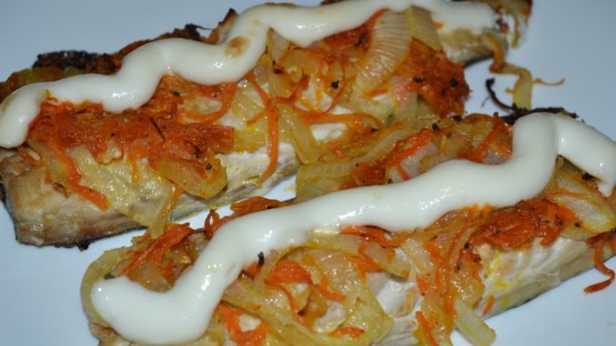 Скумбрия с овощами-09 Скумбрия в духовке под шубой