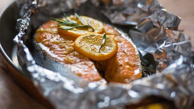 Сёмга с овощами, запеченная в фольге Сёмга с овощами, запеченная в фольге