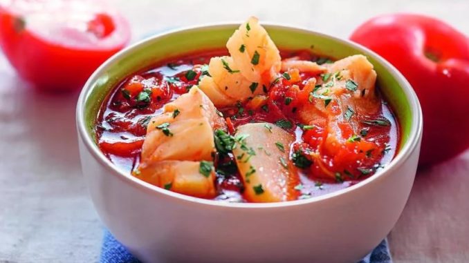 Томатная похлёбка с рыбой и картофелем Томатная похлёбка с рыбой и картофелем