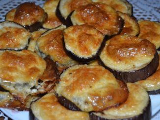 Запеченные баклажаны с сыром