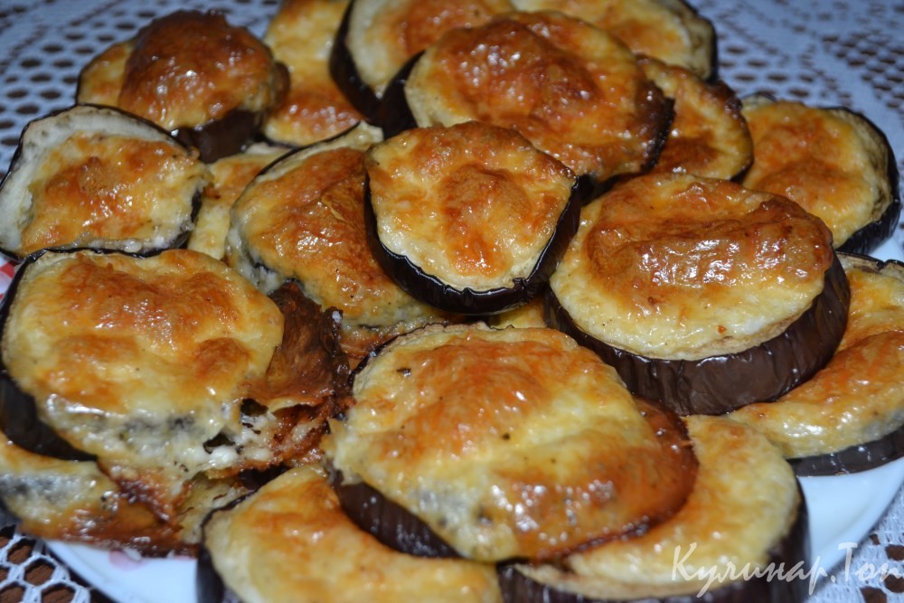 Запеченные баклажаны с сыром