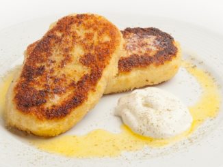 Зразы картофельные с луком и яйцом
