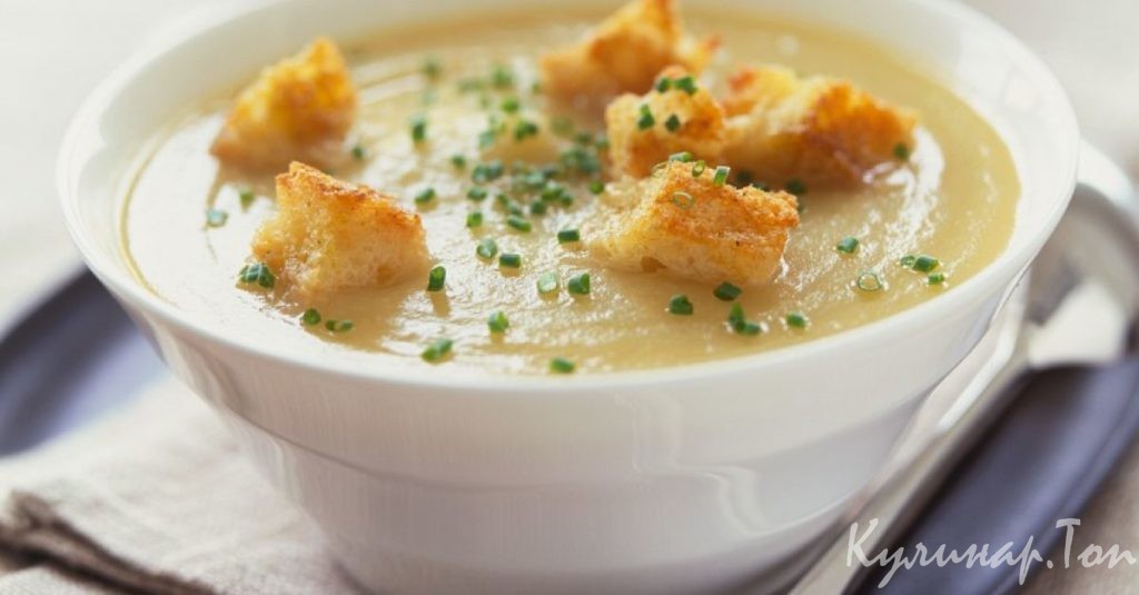 Гороховый суп-пюре с чесночными гренками