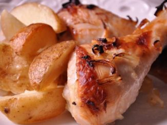 Картофель с курицей в мультиварке
