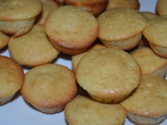 Кексы с грушевым джемом