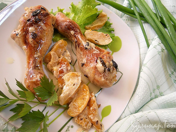 Курица с яблоками и апельсином