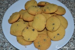 Нежное кукурузное печенье с шоколадом