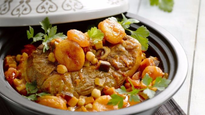 Ножка барашка с курагой Ножка барашка с курагой