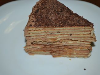 Шоколадный торт из домашних вафель