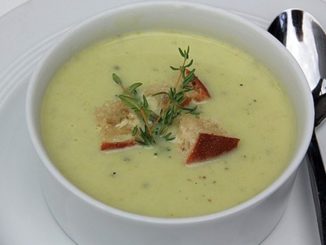 Суп-пюре из кабачков с плавленым сыром