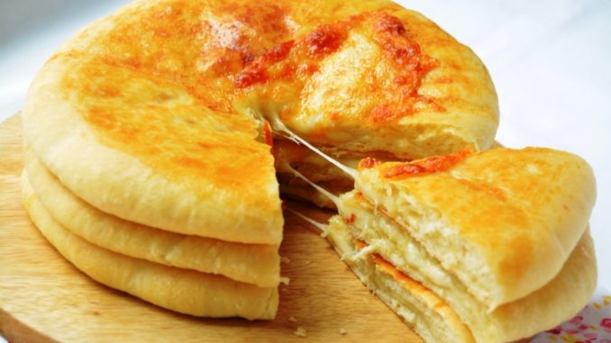 Хачапури с жареным луком и грибами Хачапури с жареным луком и грибами