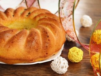 Кекс молочный с черносливом