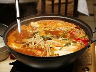Куриная лапша по-итальянски с томатами и шпинатом