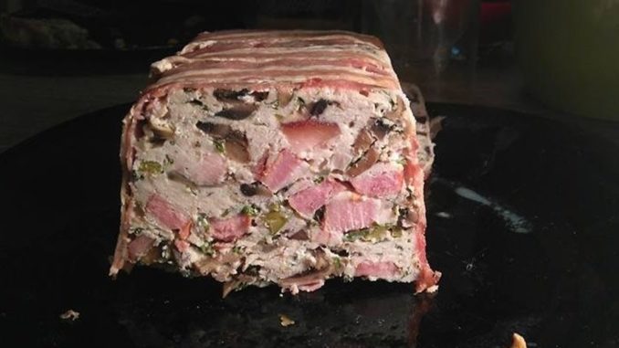 Куриный террин с беконом Куриный террин с беконом