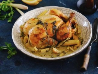 Курица, запеченная в кокосовом молоке