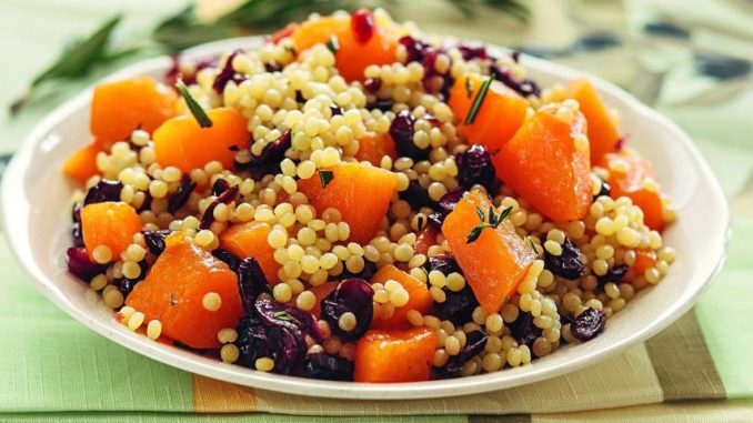Кускус с фруктами и ягодами Кускус с фруктами и ягодами