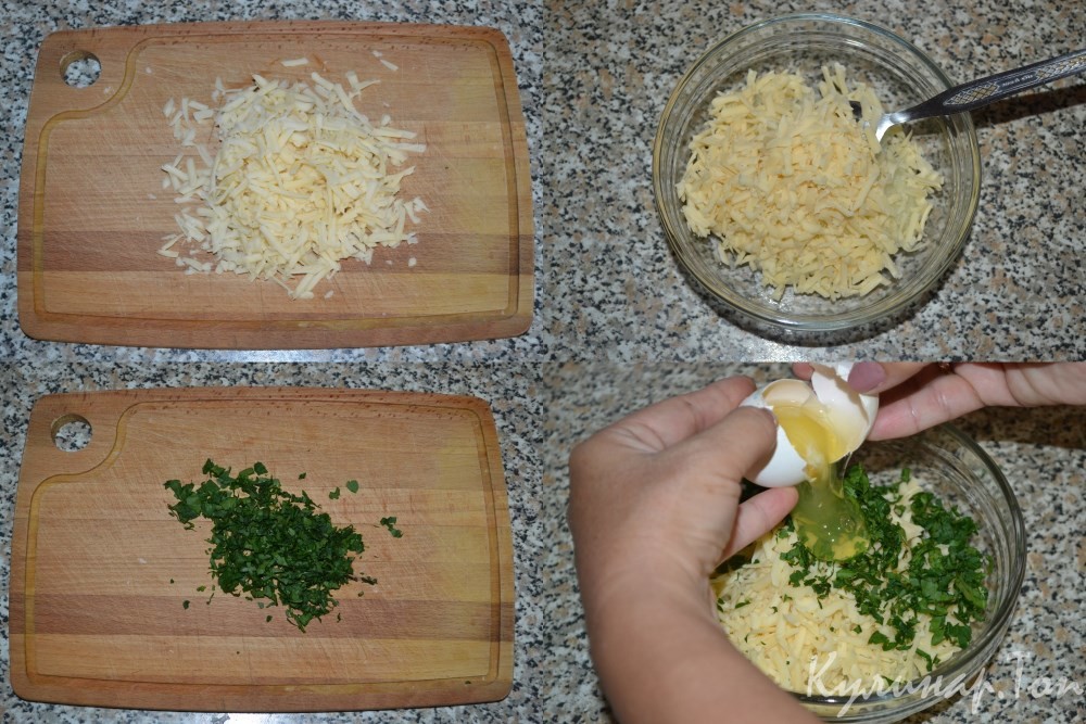 Луковые оладьи с сыром и зеленью