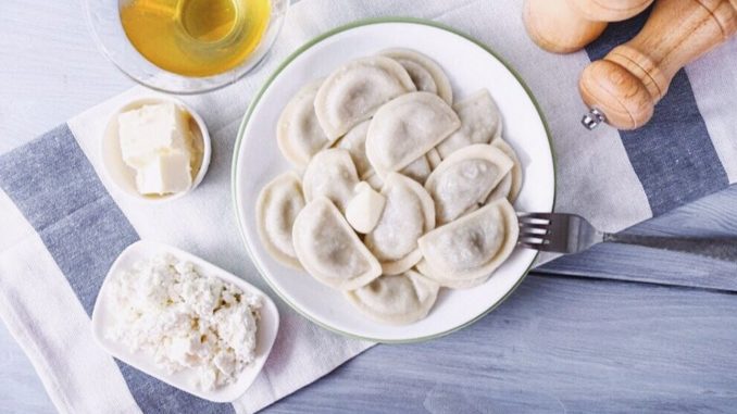 Вареники с творогом и медом Вареники с творогом и медом
