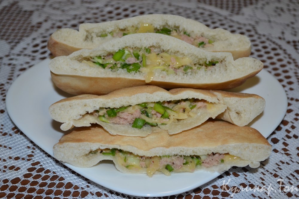 Пита с тунцом и сыром