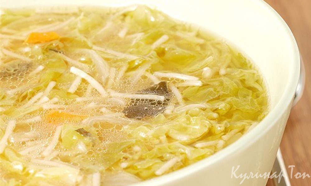 Суп мисо с курицей и лапшой рамен