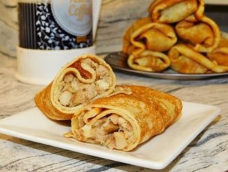 Блины на кефире с курино-грибной начинкой