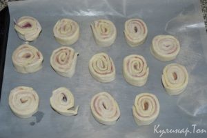 Булочки-улитки с беконом