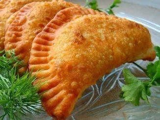 Чебуреки с грибами и сыром