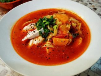 Лагман с курицей и сельдереем