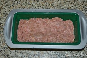 Мясной кекс с яйцами